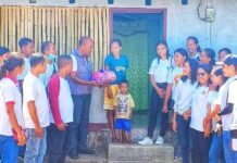 DPK PPNI Puskesmas Demon Pagong Beri Kado Buat Bayi Stunting di Lewotobi